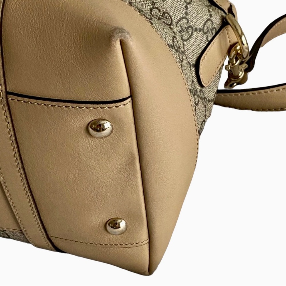 Authentic Gucci tote/shoulder bag in good condition! Large enough to hold iPad. - Picture 4 of 15